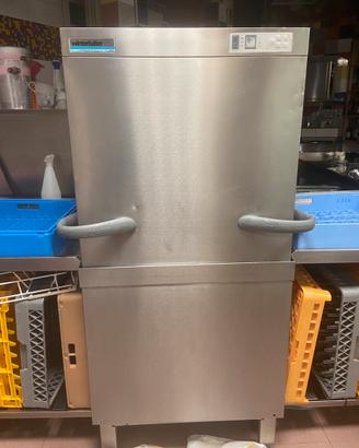 Lavastoviglie a cappotta Winterhalter