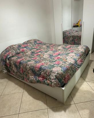 Letto contenitore più due comodini