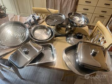 Pentole con coperchi in acciaio inox Mondial Casa