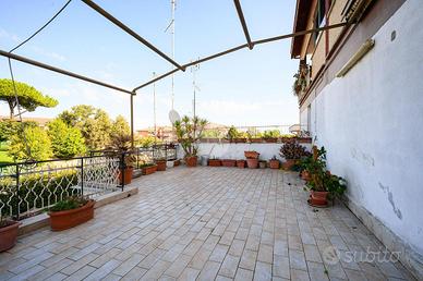 4 LOCALI A ROMA