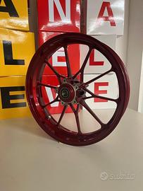 Cerchio anteriore Mv Agusta rosso