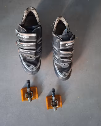 Pedali automatici e scarpe 43,5