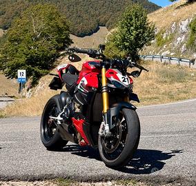 Ducati Streetfighter V4s - 13.500km - accessoriata