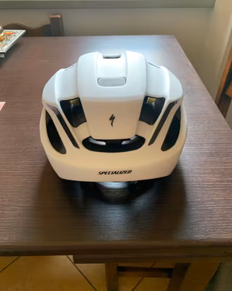 Casco bici da corsa specialized