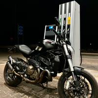 Ducati Monster 821