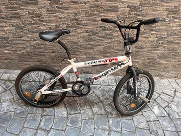 Bicicletta Magnum Bmx