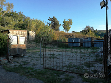 Terreno ad uso deposito