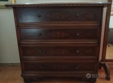 Cassettiera in legno