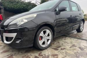 Renault Scenic Scénic X-Mod 1.5 dCi 110CV Luxe neo