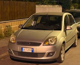 Ford Fiesta 1.4 Tdci 5 porte Titanium