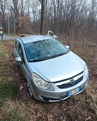  motore 1.3 multijet opel corsa tagliandato d