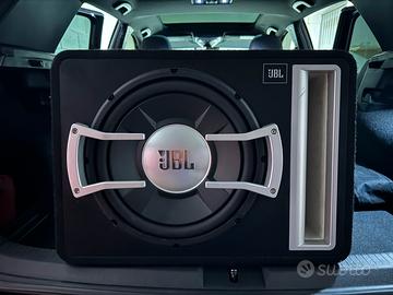 Subwoofer JBL auto