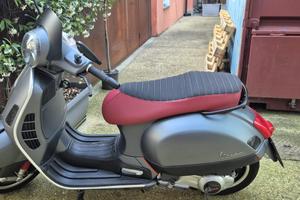 Vespa gts super sport