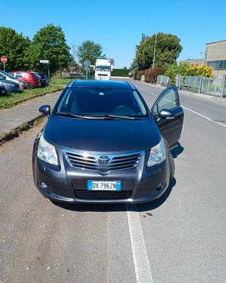 Toyota T27 Avensis SW