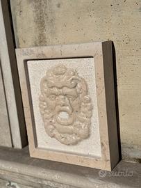 Mascherone Saturno in pietra