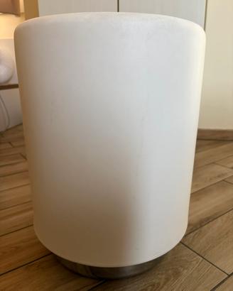 Puff in resina bianco o nero da interno o esterno