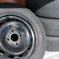 cerchi Ford + copricerchi + bulloni 