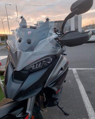 Multistrada V4S Grand Tour