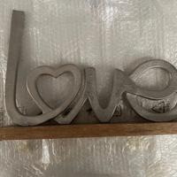 Soprammobile Scritta LOVE