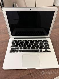 MacBook Air 13” Early 2015-8GB RAM-Batt. 143 cicli