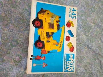 Plastic City Italocremona 445 Dynamic - camion gru