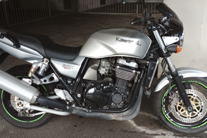 Kawasaki zrx 1100