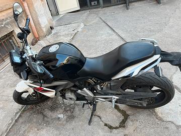 BMW g310r