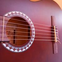 chitarra 3/4 con custodia e muta corde