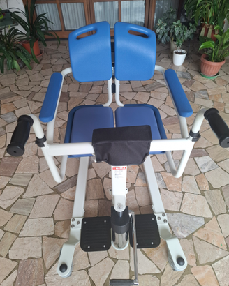 Sedia idraulica per trasporto pazienti disabili ma