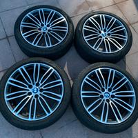 Ruote BMW originali 245 40 19 275 35 19 Pirelli