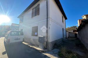 CASA INDIPENDENTE A AVEZZANO