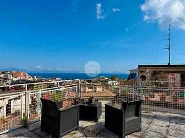ATTICO A NAPOLI