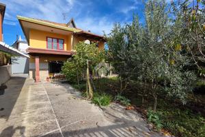 VILLA SINGOLA A LIMATOLA