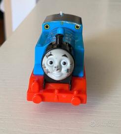 trenino Thomas con stazione