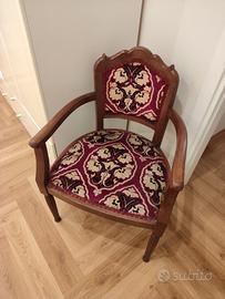 Poltrona antica in legno massello