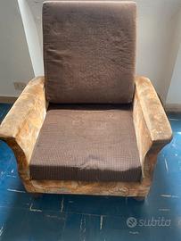 Poltrona vintage da restaurare