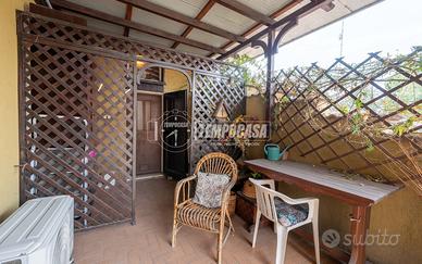 BILOCALE AL PIANO PRIMO CON TERRAZZO - IN PICCOLA