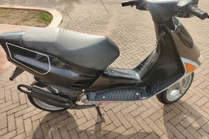 Aprilia SR 50  max 