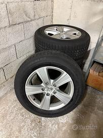 Gomme 225/65 R17  con cerchi