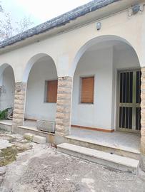 CASA IN CAMPAGNA A DUE PASSI DA RAGUSA IBLA
