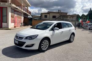 Opel Astra 1.7 CDTI 110CV Sports Tourer Cosmo