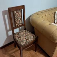 Coppia sedie antiche in legno e tessuto