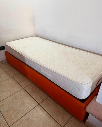 Letto singolo con contenitore e materasso