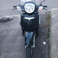 Scooter scarabeo 125