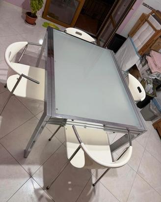 Tavolo Vetro Acciaio con sedie