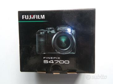 FUJIFILM  FINEPIX S4700
