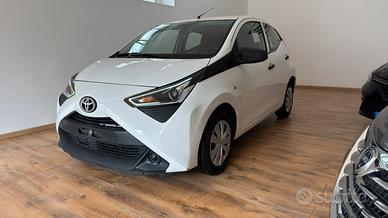 TOYOTA AYGO X 1.0 72CV
