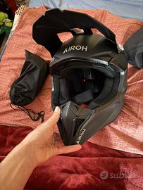 casco airoh mai usato