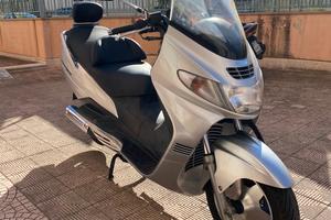 Suzuki AN Burgman 250