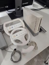 Nintendo Wii Bianca con Accessori e Volanti